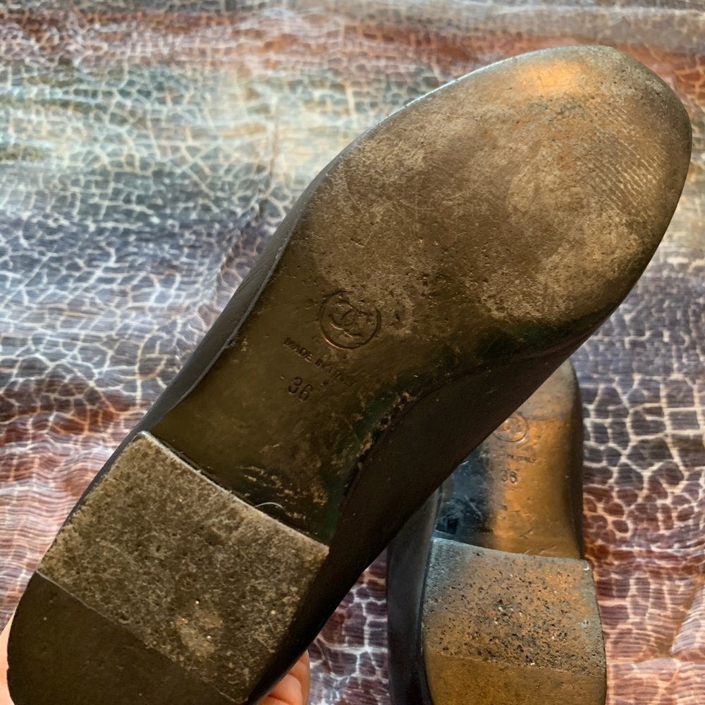 Authentic Chanel - Picture 10 of 10